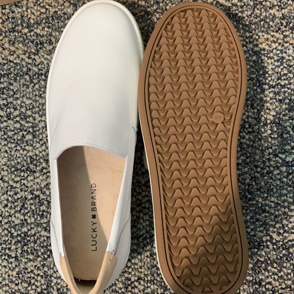 Women’s Lucky Brand shoes - Picture 3 of 3